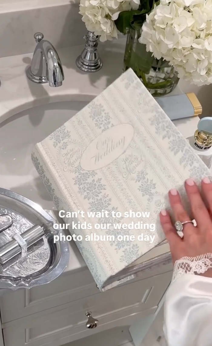 Printing all your wedding photos so one day they become your family’s favorite heirloom 🤍